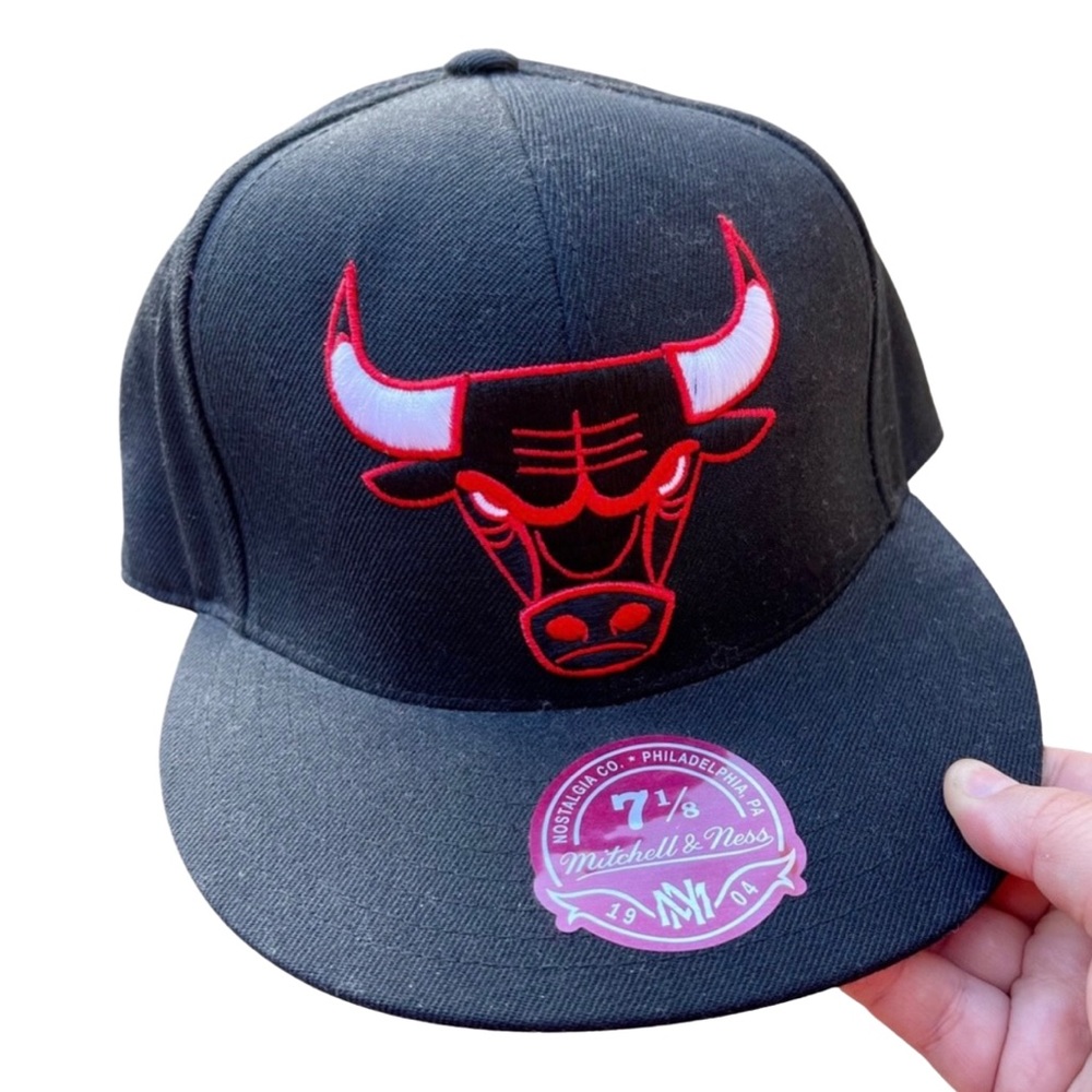 Chicago Bulls Hat sticker removed
